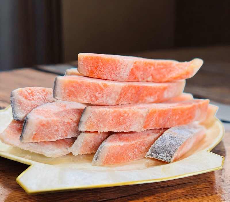 チリ産特上塩さけ片身1.1kg前後（カット済）
